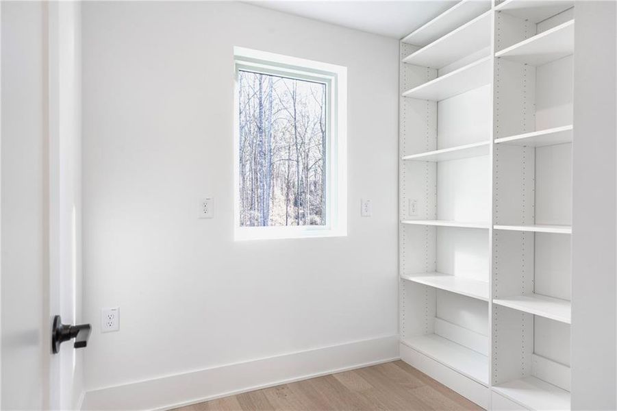 Spacious, unfurnished interior of a new home in Aster, Roswell (Image 54).