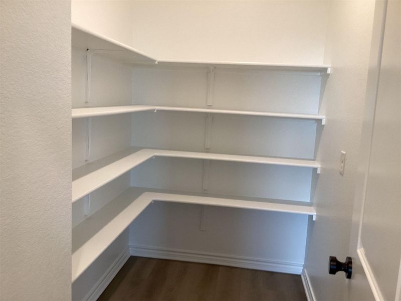 Spacious, unfurnished interior of a new home in Lariat, Liberty Hill (Image 15).