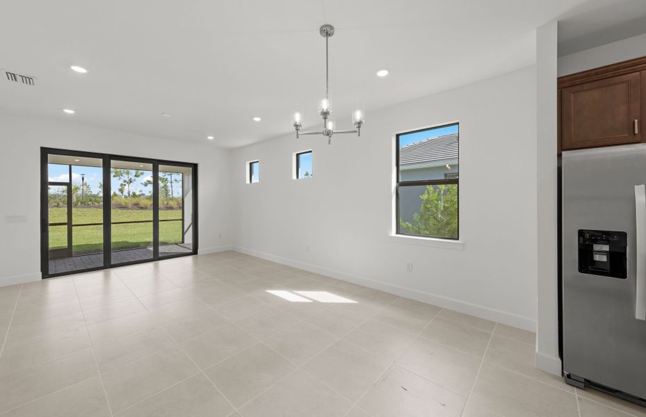 Spacious, unfurnished interior of a new home in Del Webb Catalina, Lakewood Ranch (Image 19). Spacious, unfurnished interior of a new home in Del Webb Catalina, Lakewood Ranch (Image 19).