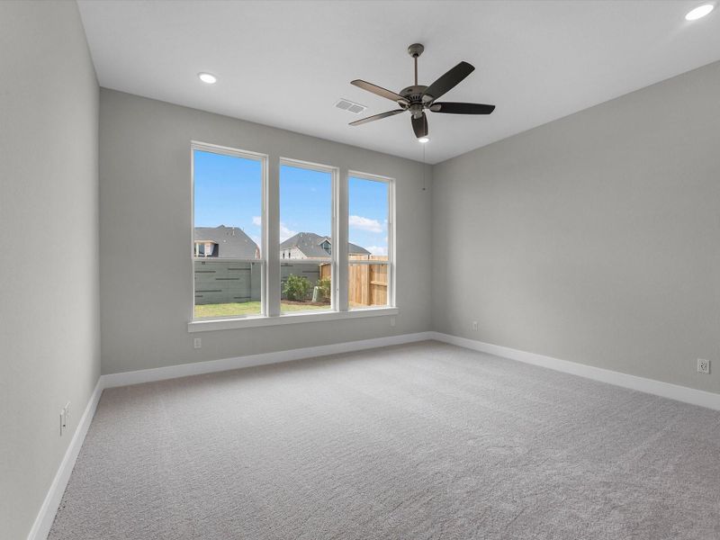 Spacious, unfurnished interior of a new home in Jubilee 50′, Hockley (Image 16).