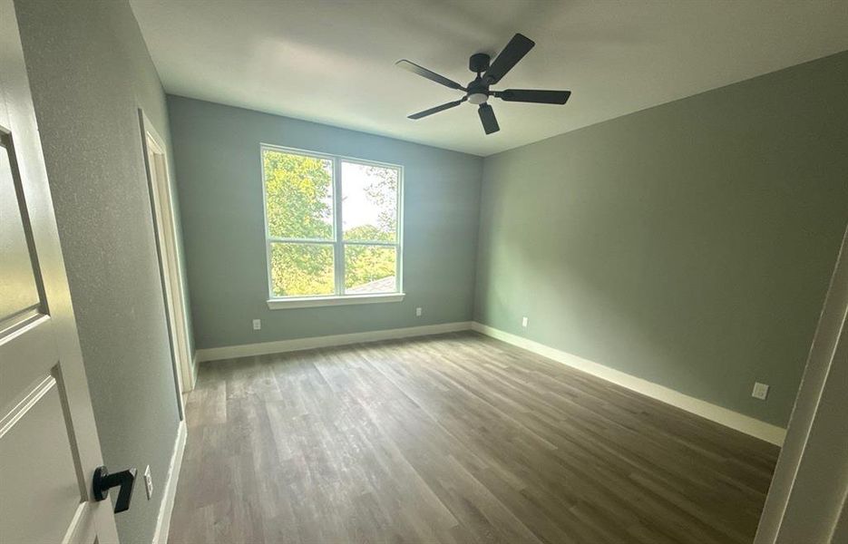 Spacious, unfurnished interior of a new home in , Kemp (Image 15).