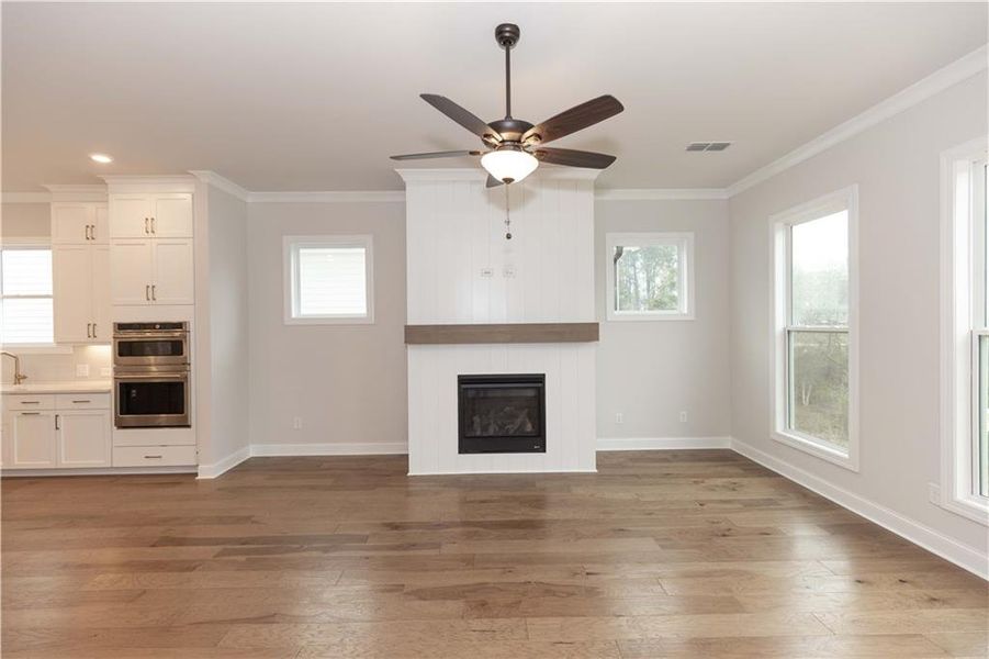 Spacious, unfurnished interior of a new home in Waterhaven, Cumming (Image 27).