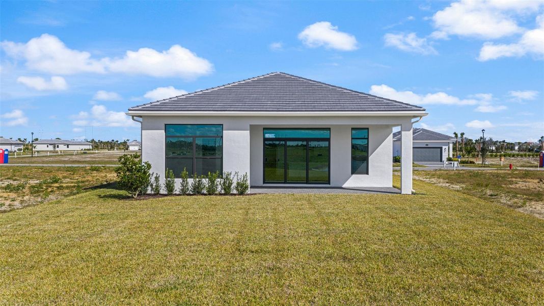 Exterior details and patio area of a home in , Port St. Lucie (Image 3).