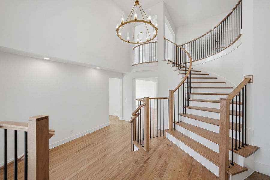 Spacious, unfurnished interior of a new home in Park Place - 80' Lots, Prosper (Image 36). Spacious, unfurnished interior of a new home in Park Place - 80' Lots, Prosper (Image 36).