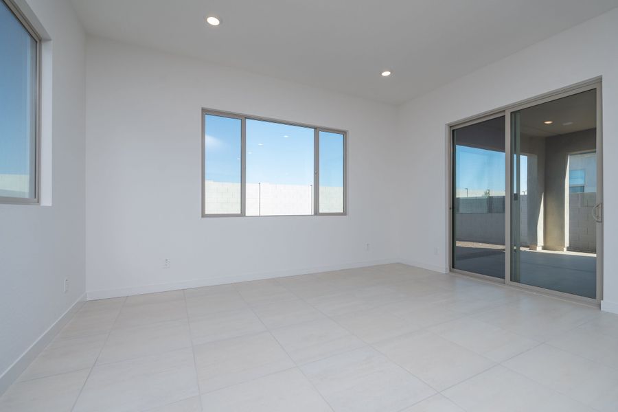 Spacious, unfurnished interior of a new home in Soleo, Queen Creek (Image 9).