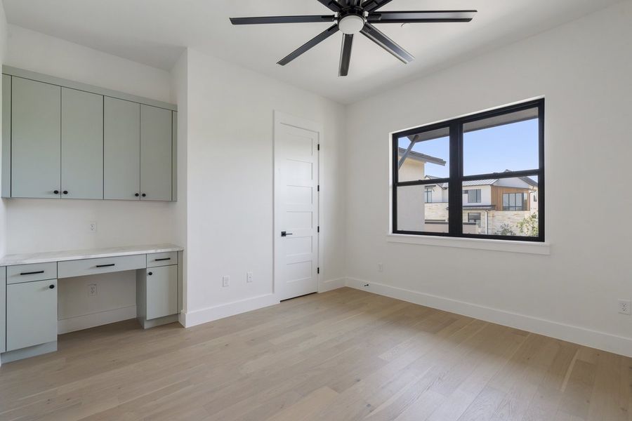 Spacious, unfurnished interior of a new home in Milky Way at River Place, Austin (Image 53). Spacious, unfurnished interior of a new home in Milky Way at River Place, Austin (Image 53).