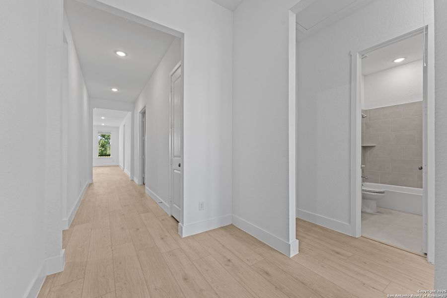 Spacious, unfurnished interior of a new home in , New Braunfels (Image 11). Spacious, unfurnished interior of a new home in , New Braunfels (Image 11).