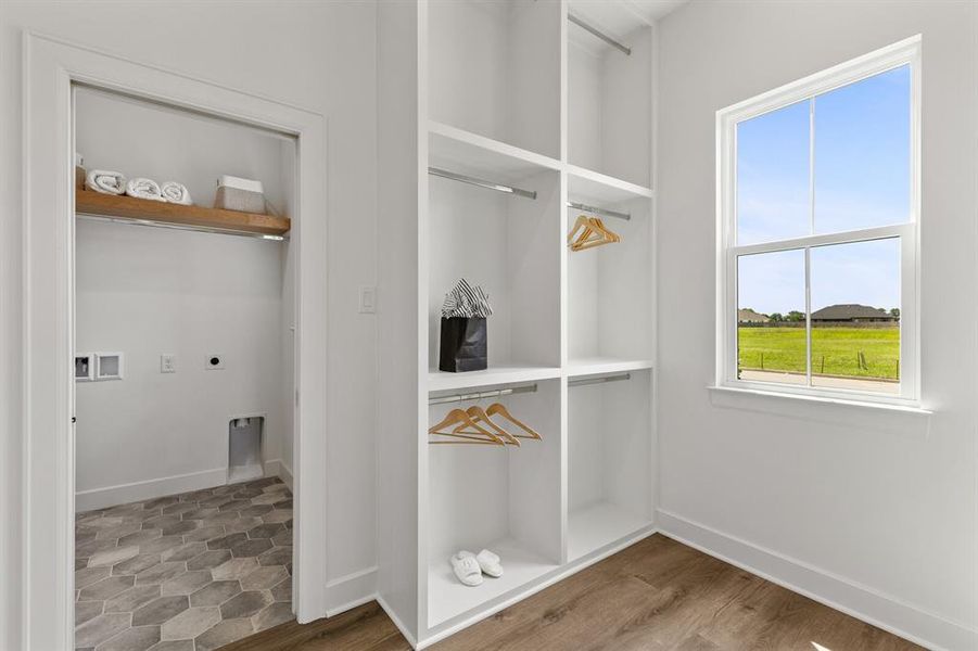Furnished interior view inside a new home in , Robinson (Image 39).