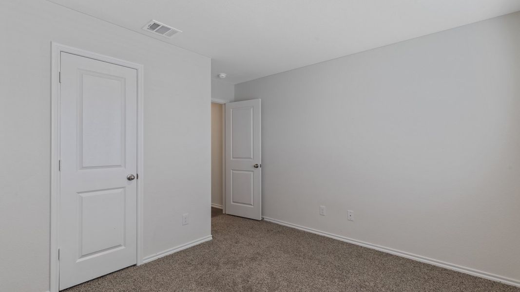 Spacious, unfurnished interior of a new home in Northspur, Terrell (Image 17).