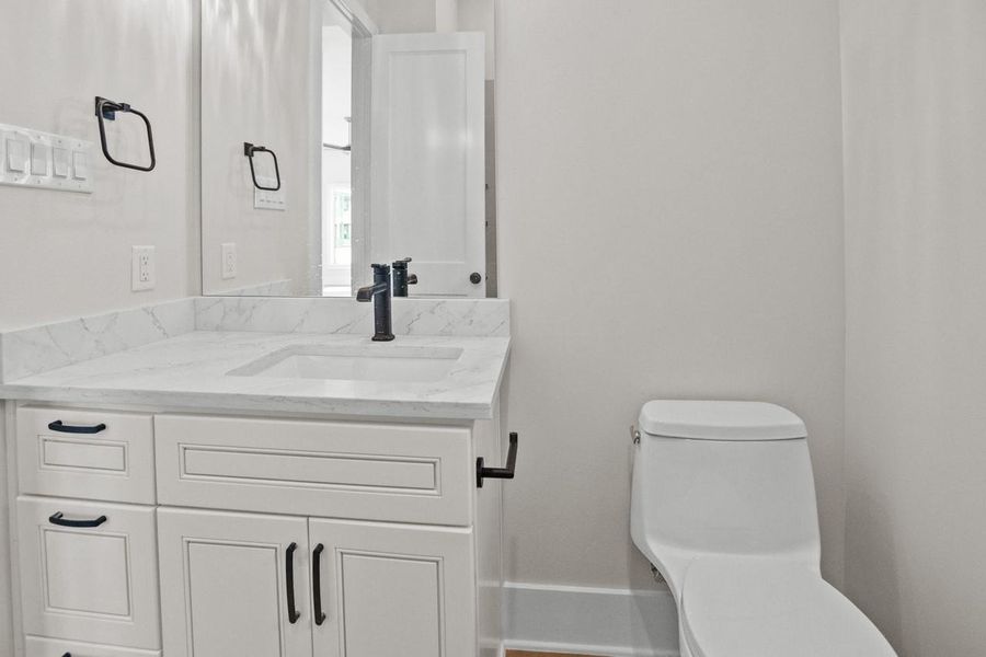 Furnished interior view inside a new home in , Galveston (Image 11).