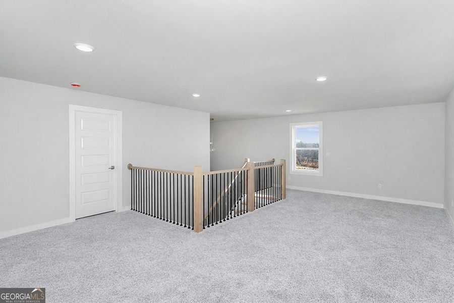 Spacious, unfurnished interior of a new home in The Manor at Gainesville Township, Gainesville (Image 21).