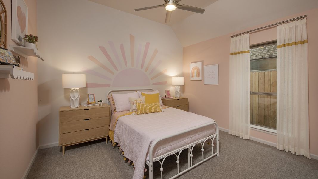 Furnished interior view inside a new home in Sienna, Missouri City (Image 10).