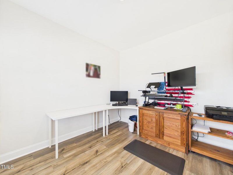 CAM01608G0-PR0104-STILL019