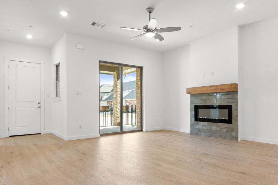 Spacious, unfurnished interior of a new home in Woodbridge Villas, Wylie (Image 14). Spacious, unfurnished interior of a new home in Woodbridge Villas, Wylie (Image 14).