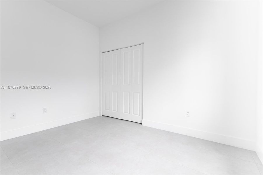 Spacious, unfurnished interior of a new home in , Miami (Image 12).