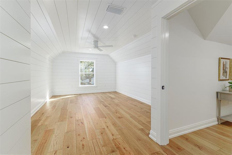 Spacious, unfurnished interior of a new home in , Lakeland (Image 84).