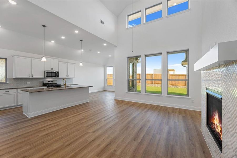 DAL_Meadow_Vista_Delta_1700_Willowhurst_Lane_(18)[1]