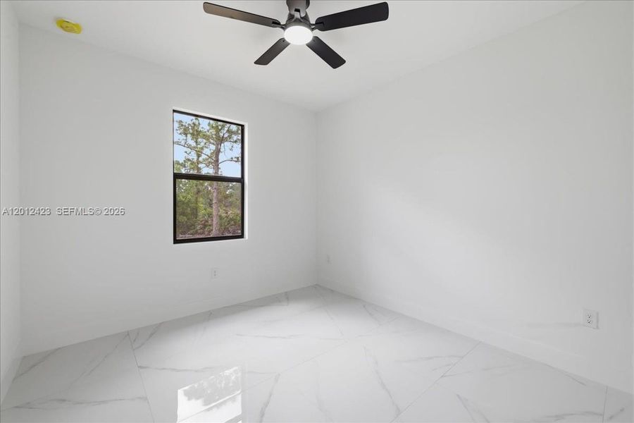 Spacious, unfurnished interior of a new home in , Lehigh Acres (Image 29).