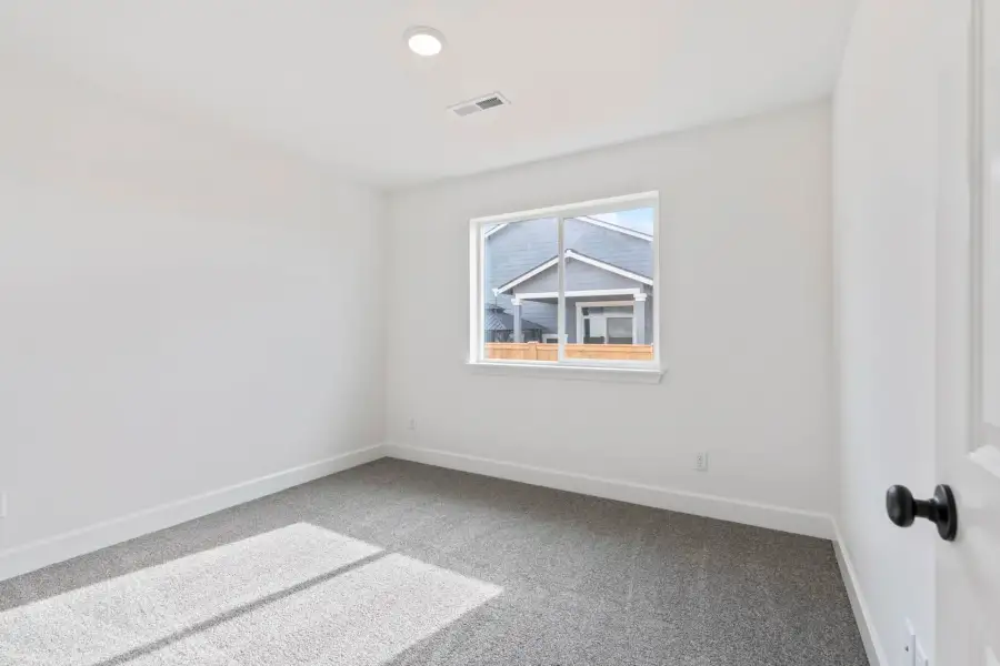 Spacious, unfurnished interior of a new home in Willowbrook, Madras (Image 42).
