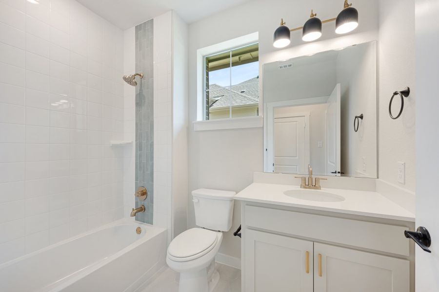 Furnished interior view inside a new home in Woodbridge Villas, Wylie (Image 13).