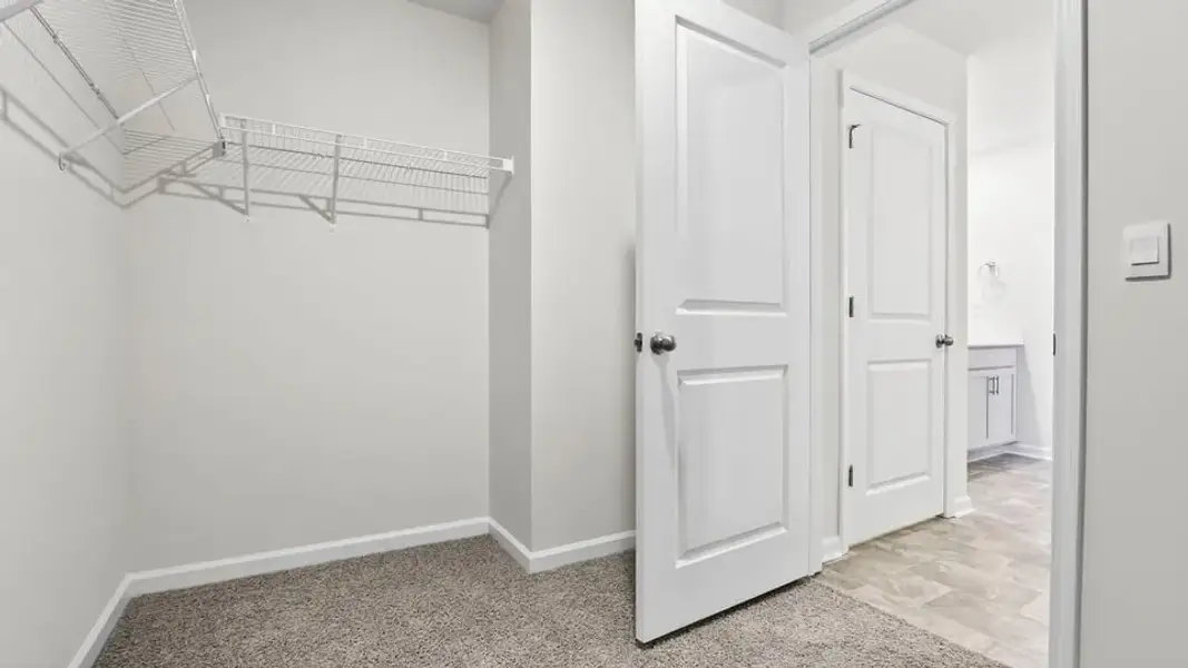 Spacious, unfurnished interior of a new home in Russell Place, Spartanburg (Image 36).