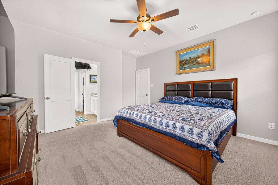 Furnished interior view inside a new home in Lexington Heights, Willis (Image 24).