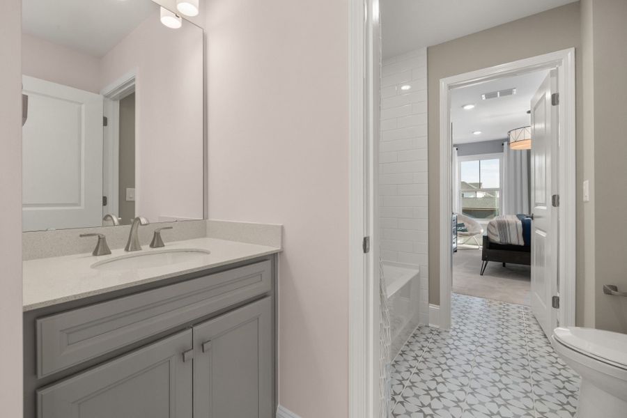 Representative furnished interior of a home built from the Continental by Pulte Homes in Everbrook, Angier (Image 11).