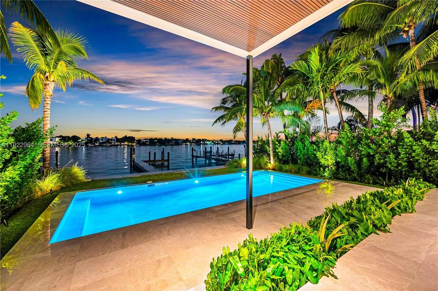 Exterior details and patio area of a home in , Miami Beach (Image 27).