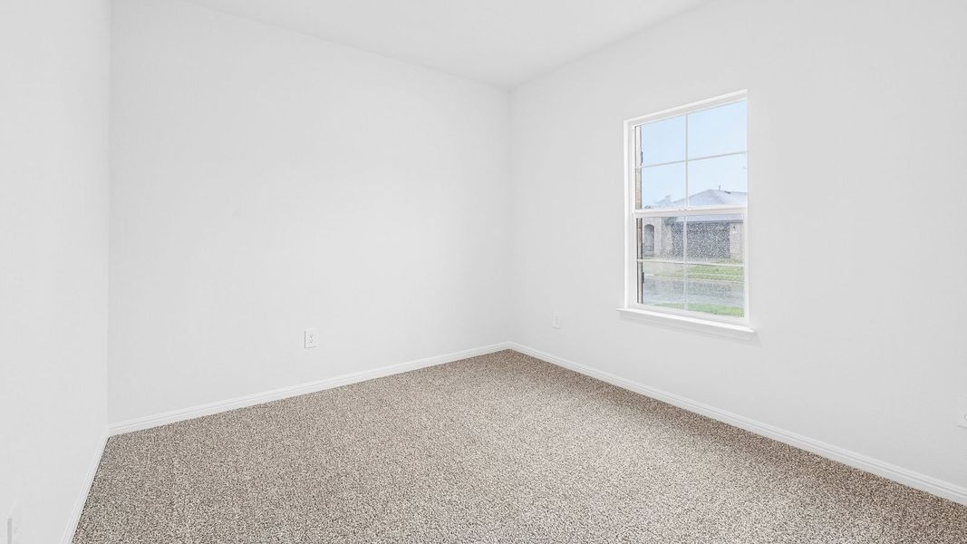 Spacious, unfurnished interior of a new home in Bar W Ranch, Leander (Image 23).