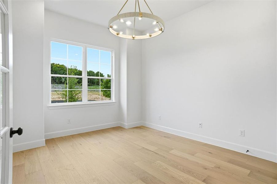 Spacious, unfurnished interior of a new home in , Aledo (Image 17).