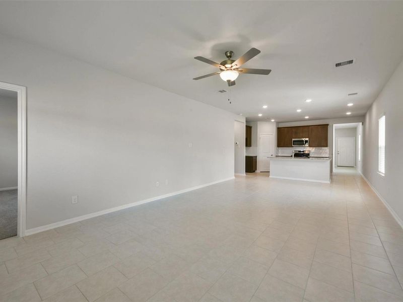 Spacious, unfurnished interior of a new home in The Villages at WestPointe, Dayton (Image 17).