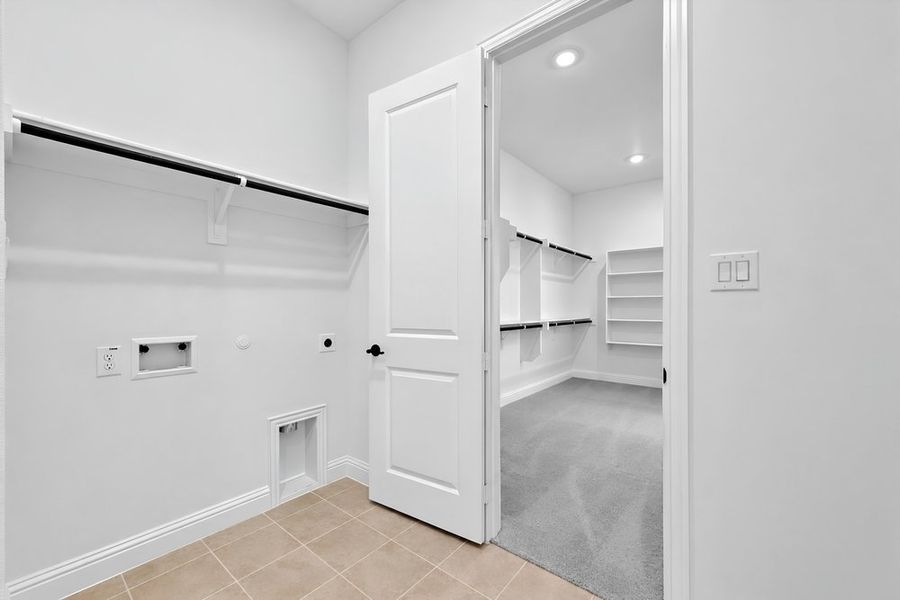 Spacious, unfurnished interior of a new home in The Ridge at Northlake, Northlake (Image 30).