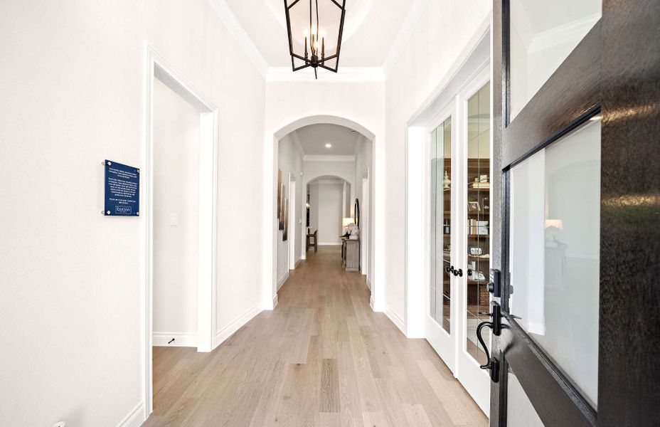 Representative unfurnished interior of a home built from the 2855 by Ravenna Homes in The Woodlands Hills 65′, Willis (Image 21).