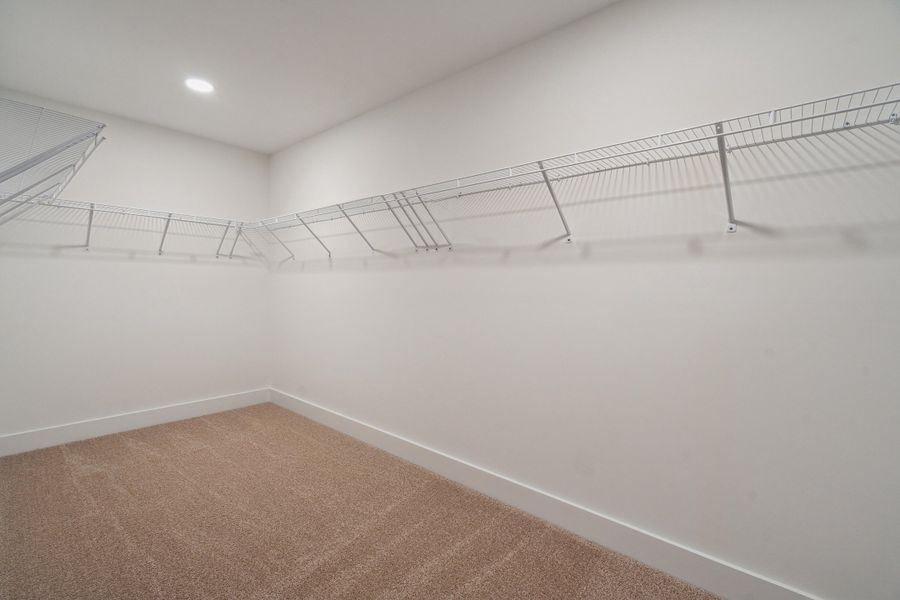 Spacious, unfurnished interior of a new home in Sweetgrass Station, Summerville (Image 26).