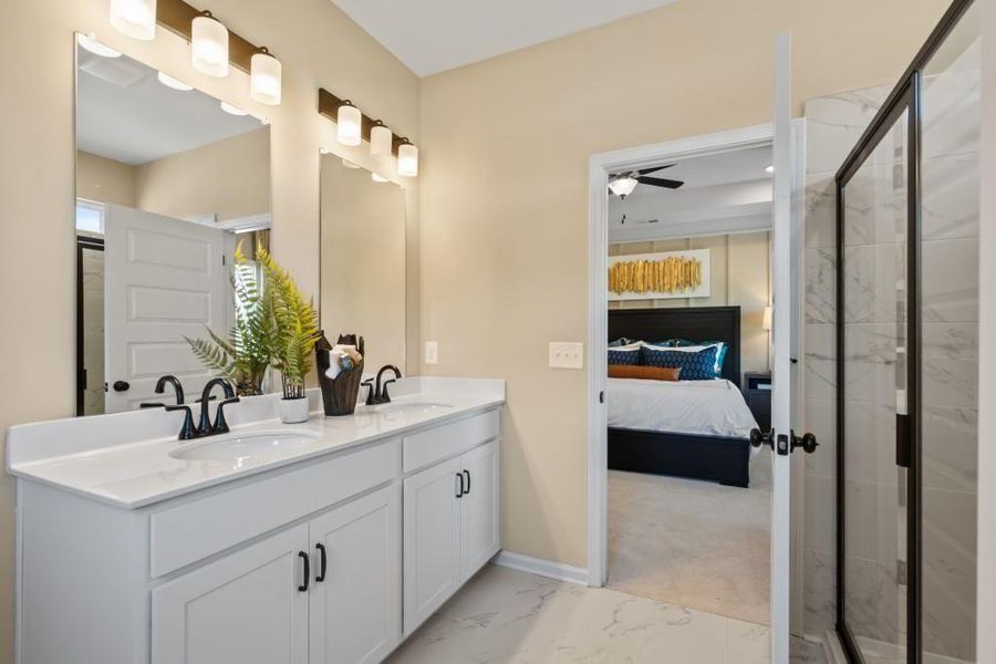 Furnished interior view inside a new home in Franklin Manor, Lawrenceville (Image 7).