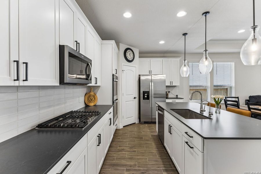 Furnished interior view inside a new home in Sendero at Veramendi, New Braunfels (Image 25).
