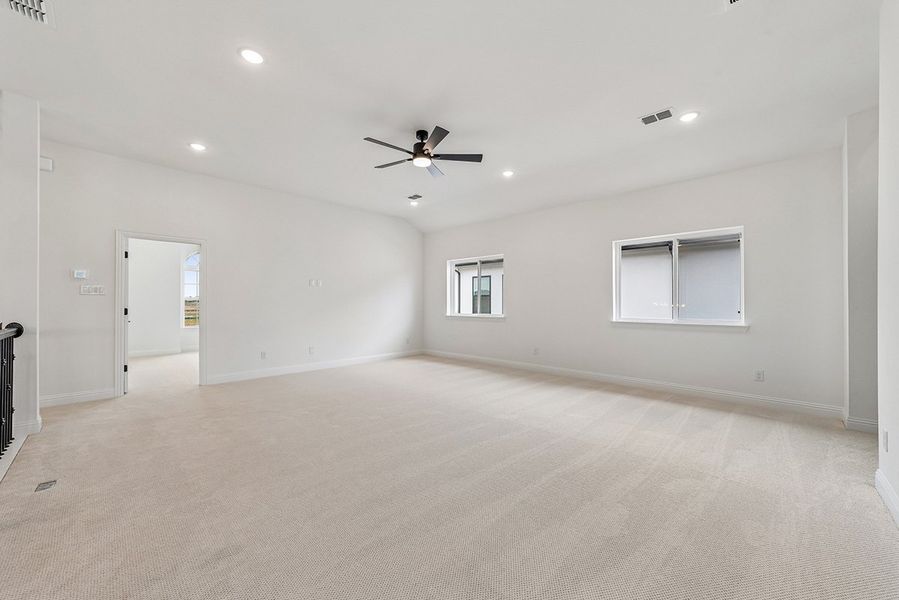 Representative unfurnished interior of a home built from the Diana by Landon Homes in Lexington Frisco, Frisco (Image 68).