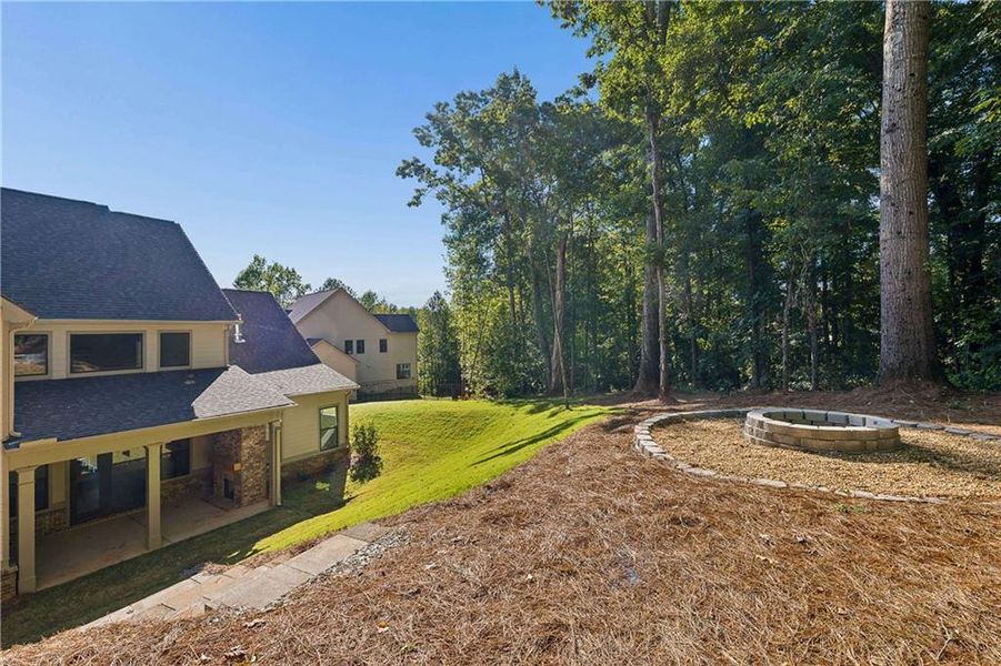 Exterior details and patio area of a home in , Jefferson (Image 33).