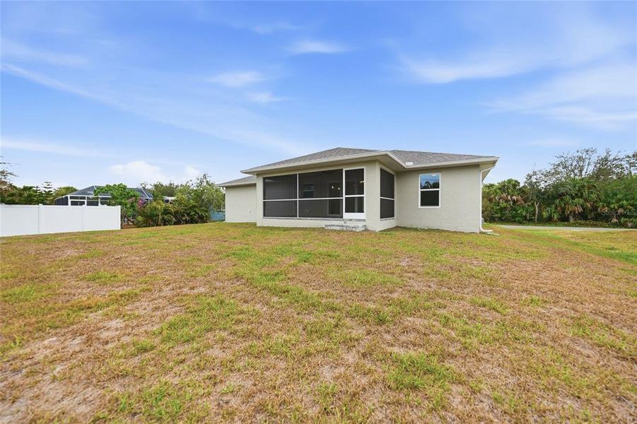 Exterior details and patio area of a home in , Port Charlotte (Image 3).