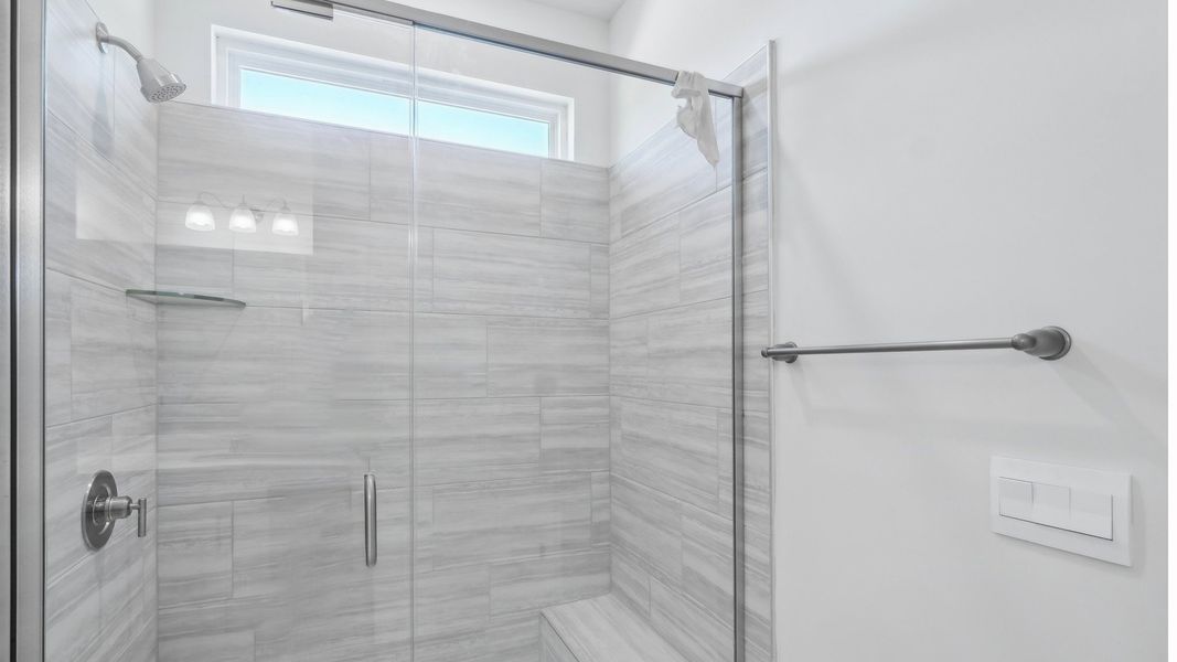 Image 25 representing the Hickory by D.R. Horton in Westport, York, SC.