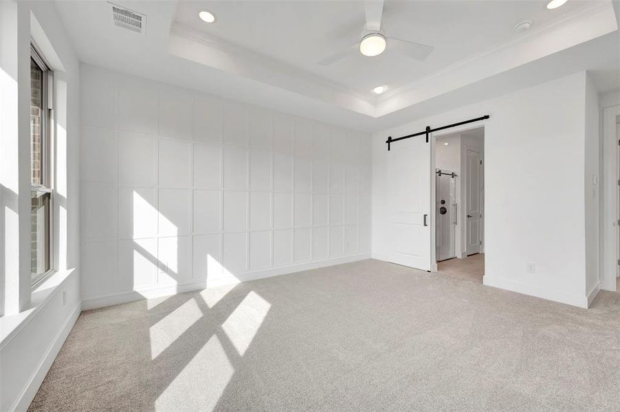 Spacious, unfurnished interior of a new home in Heath Golf & Yacht Villas, Heath (Image 27).