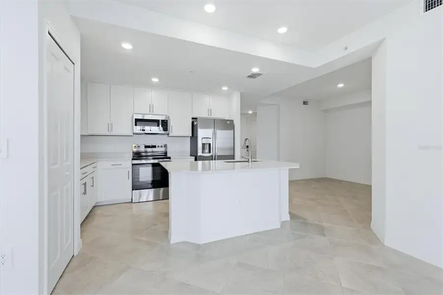 Furnished interior view inside a new home in , Bradenton (Image 7).