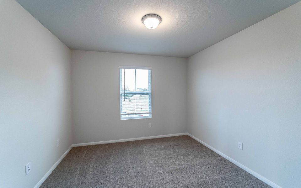 Spacious, unfurnished interior of a new home in Paramount, Kyle (Image 16).