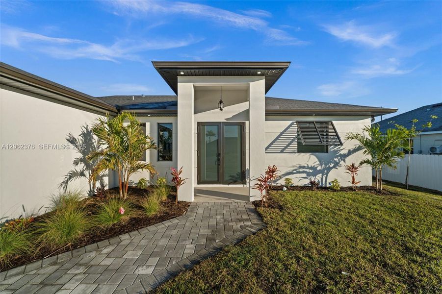 Exterior details and patio area of a home in , Cape Coral (Image 3). Exterior details and patio area of a home in , Cape Coral (Image 3).