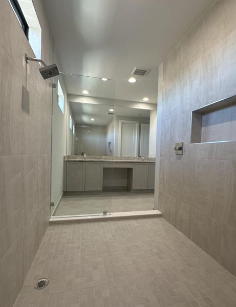 Image 25 of a home in Coral Isles at Avenir.