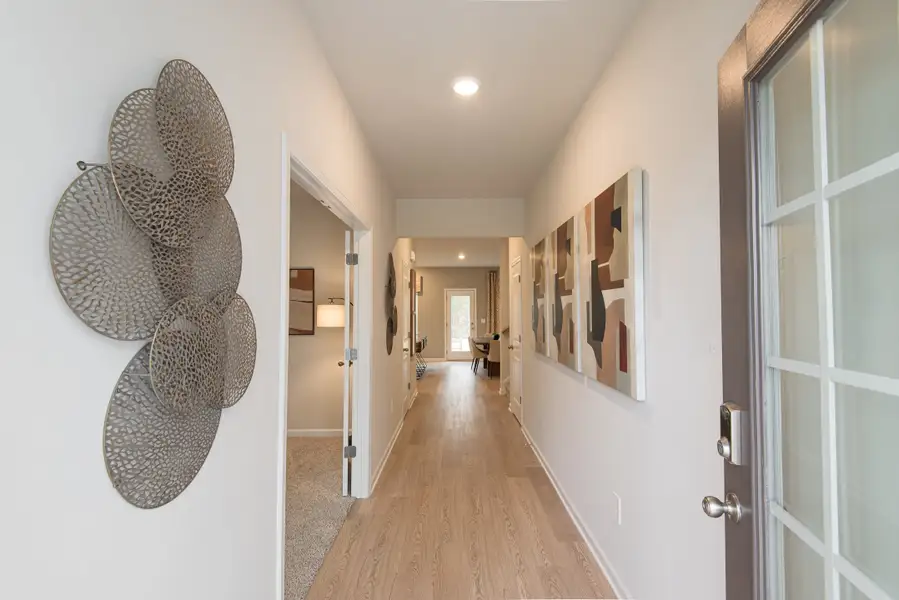 Furnished interior view inside a new home in Ivey Township, Dallas (Image 5).