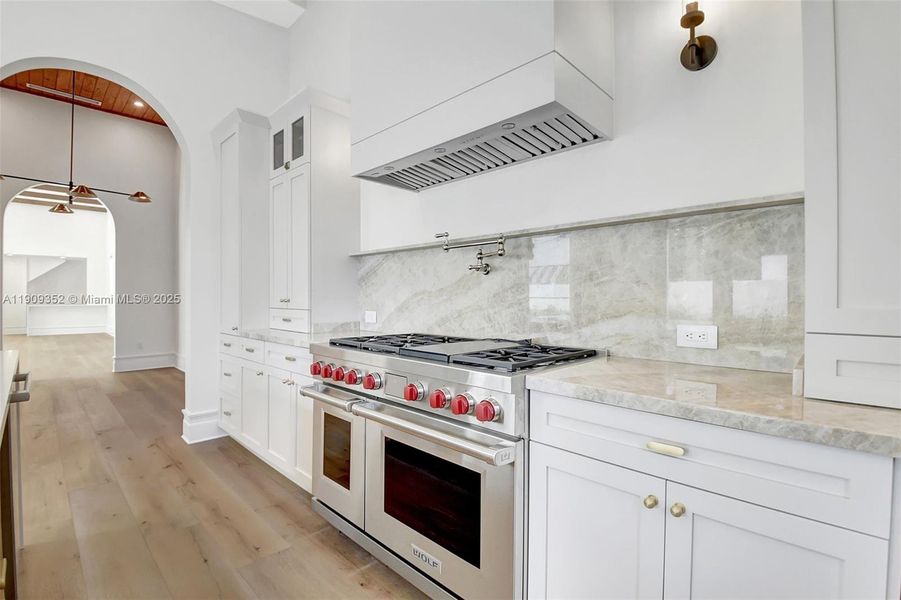 Close-up of interior finishes inside a home in , West Palm Beach (Image 9).