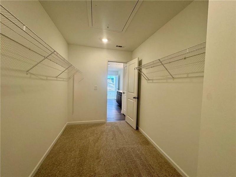 Spacious, unfurnished interior of a new home in Eastlyn Crossing, Flowery Branch (Image 20). Spacious, unfurnished interior of a new home in Eastlyn Crossing, Flowery Branch (Image 20).