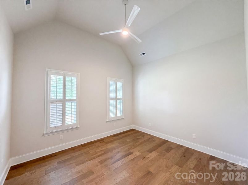 Spacious, unfurnished interior of a new home in , Landis (Image 14).