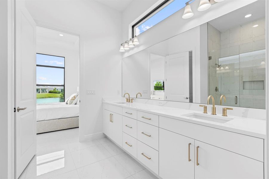 Owner's Bath Owner's Bath